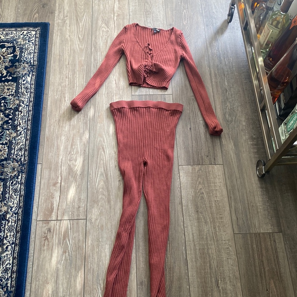 Brand new never worn two piece set medium